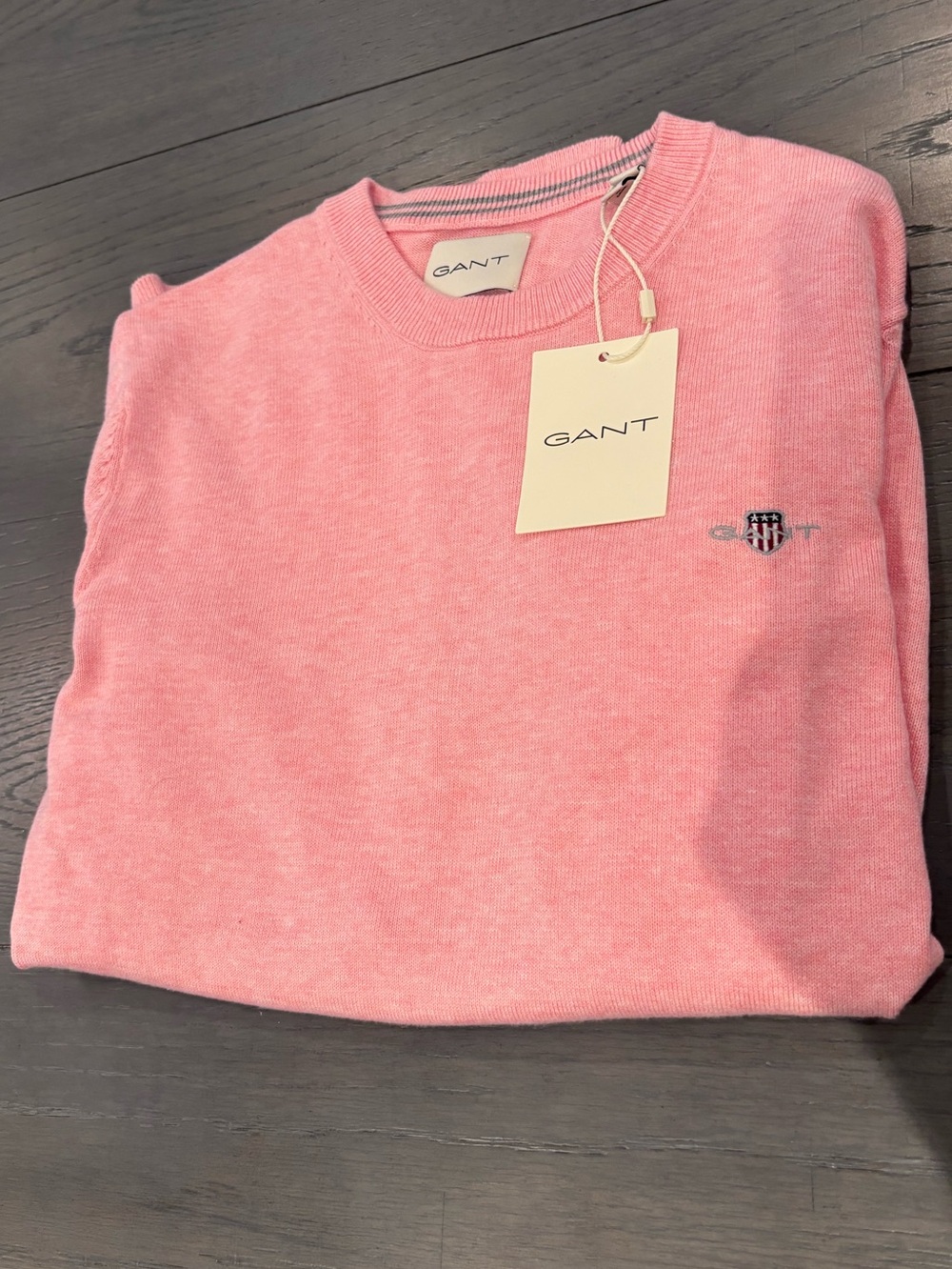 GANT Soft Pink Crewneck Sweater with Crest